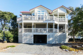 Rey Del Mar by Oak Island Accommodations